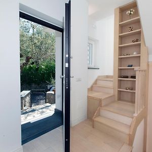 Amore Rentals - Villa Tittina